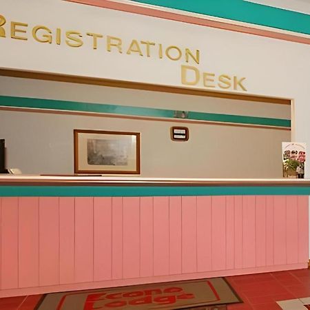 Econo Lodge Lakeshore Manistique Eksteriør bilde