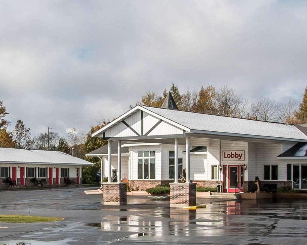 Econo Lodge Lakeshore Manistique Eksteriør bilde